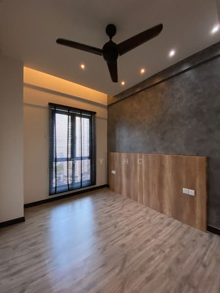 Kediaman Servis untuk Dijual di D'sands Residence - Roy Ho - Bedroom - PropertyGuru.com.my