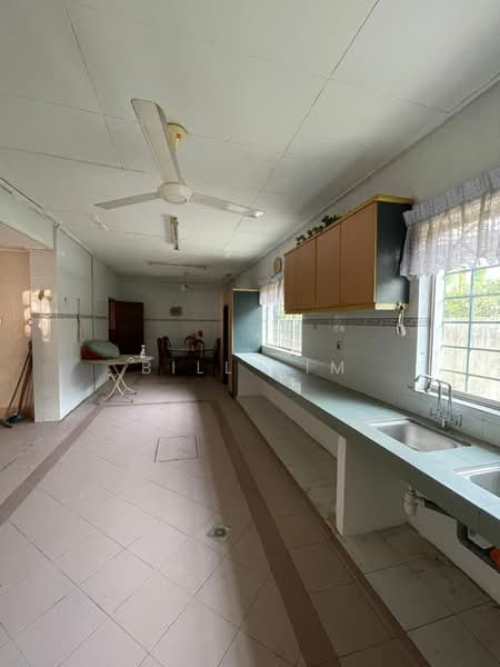 Bungalow House untuk Dijual di Saujana Akasia (Sungai Buloh) - Bill Lim - Kitchen - PropertyGuru.com.my