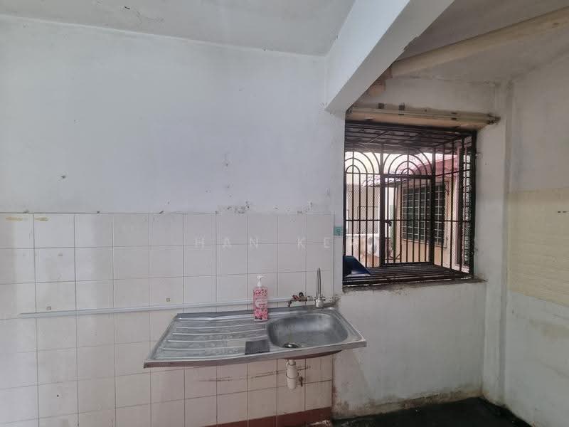 Apartment for Rent at Permai Apartment - Han Ker - Kitchen - PropertyGuru.com.my
