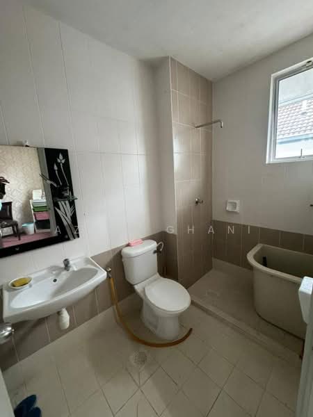 Rumah Berkembar untuk Dijual di Sungai Petani (Kedah) - Azura Ghani - Bathroom - PropertyGuru.com.my