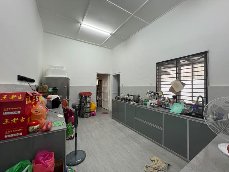 Bungalow House for Sale in Taman Kebun Teh (Johor Bahru) - Glenn Woo - PropertyGuru.com.my