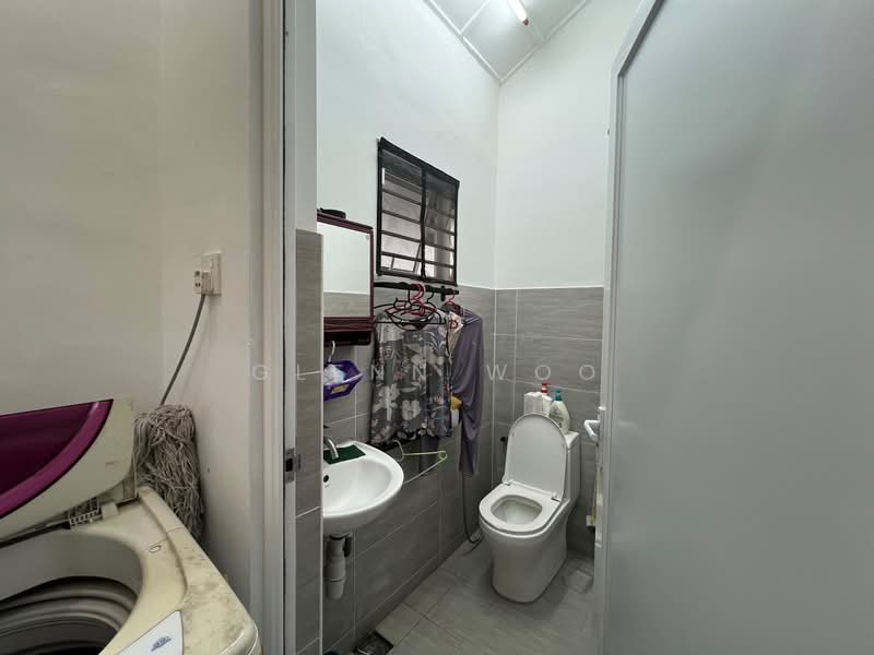 Bungalow House for Sale in Taman Kebun Teh (Johor Bahru) - Glenn Woo - PropertyGuru.com.my