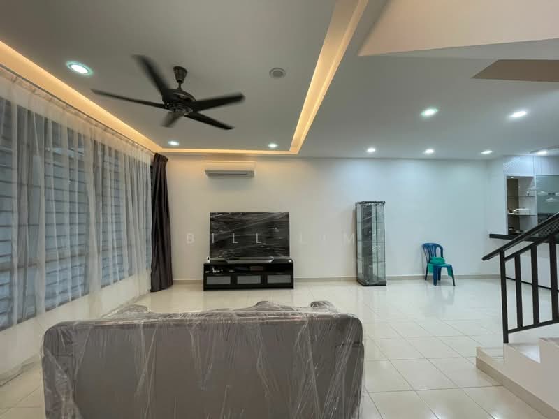 2-storey Terraced House for Sale in Saujana Utama (Puncak Alam) - Bill Lim - Living Room - PropertyGuru.com.my