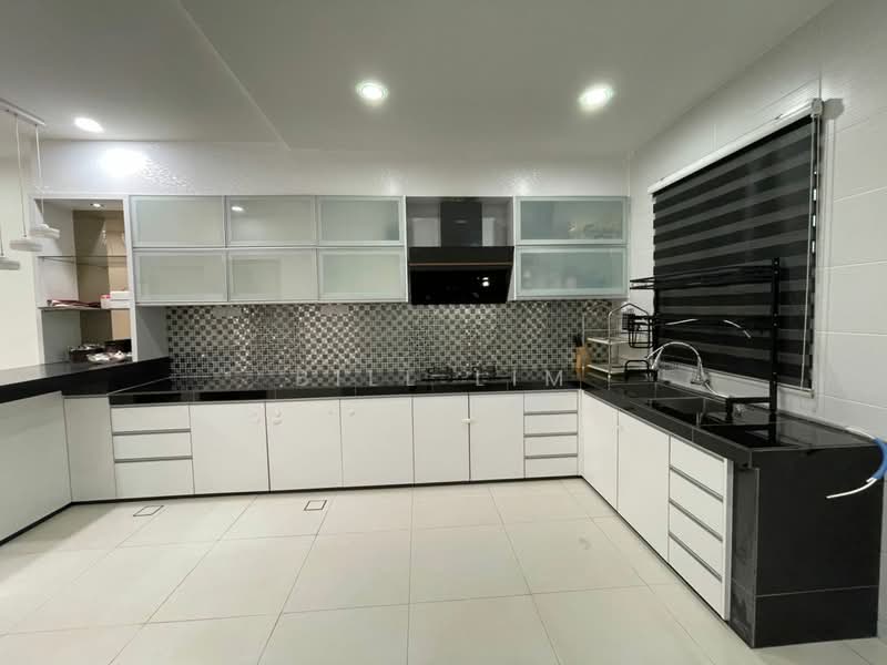 2-storey Terraced House for Sale in Saujana Utama (Puncak Alam) - Bill Lim - Kitchen - PropertyGuru.com.my