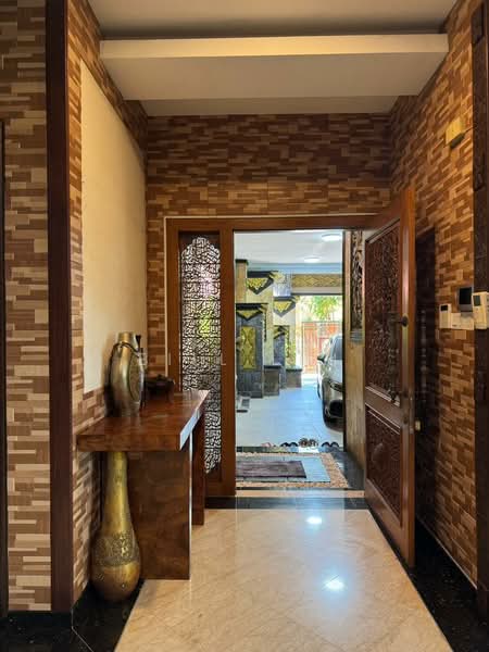 Bungalow House for Sale in Bukit Rahman Putra (Sungai Buloh) - Bill Lim - Entrance - PropertyGuru.com.my