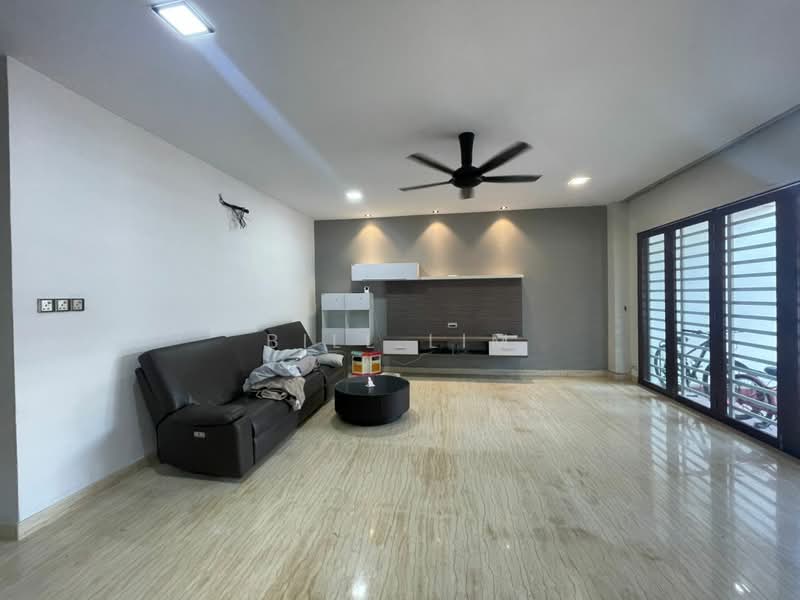 Rumah Teres 2-Tingkat untuk Dijual di Bukit Rahman Putra (Sungai Buloh) - Bill Lim - Living Room - PropertyGuru.com.my