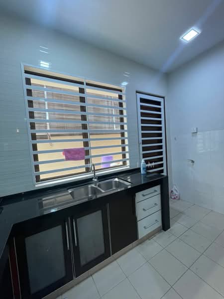 Rumah Teres 2-Tingkat untuk Dijual di Bukit Rahman Putra (Sungai Buloh) - Bill Lim - Kitchen - PropertyGuru.com.my