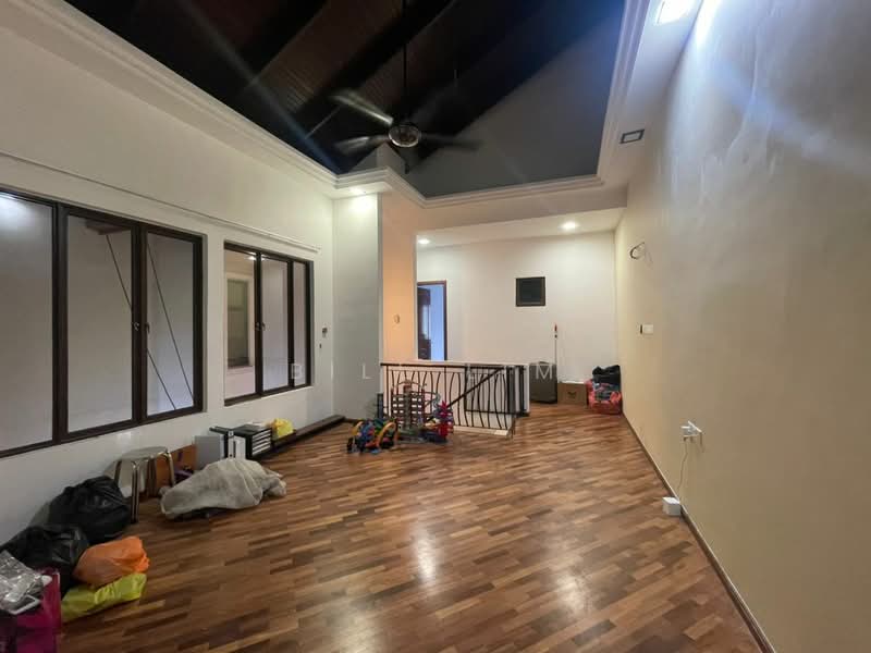 Rumah Teres 2-Tingkat untuk Dijual di Bukit Rahman Putra (Sungai Buloh) - Bill Lim - Living Room - PropertyGuru.com.my
