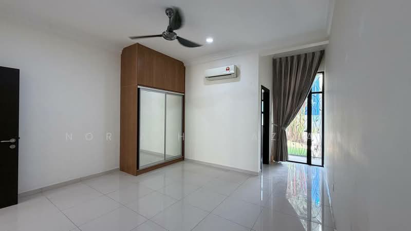 Rumah Berkembar untuk Dijual di Jade Hills (Kajang) - Nor Azhar Azlan - Bedroom - PropertyGuru.com.my