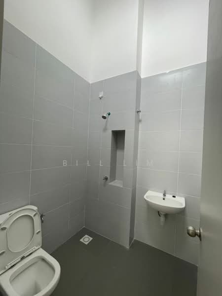 1-storey Terraced House for Sale in Eco Grandeur (Puncak Alam) - Bill Lim - Bathroom - PropertyGuru.com.my