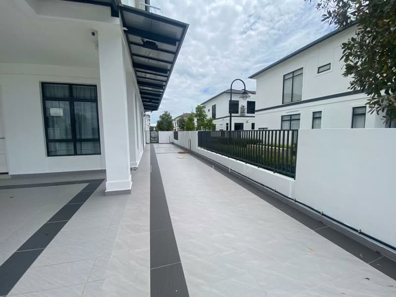Rumah Teres 2-Tingkat untuk Disewa di Eco Grandeur (Puncak Alam) - Bill Lim - Exterior - PropertyGuru.com.my