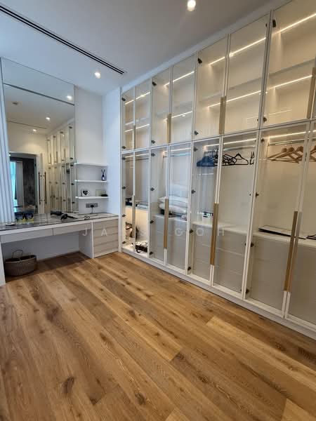 Service Residence for Sale at Clearwater Residences - Jass Goh - Interior - PropertyGuru.com.my