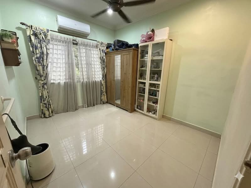 2-storey Terraced House for Sale in Sungai Buloh (Selangor) - Bill Lim - Bedroom - PropertyGuru.com.my