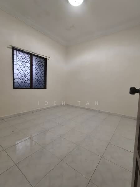 Rumah Teres 1-Tingkat untuk Dijual di Taman Ungku Tun Aminah (Skudai) - Iden Tan - PropertyGuru.com.my