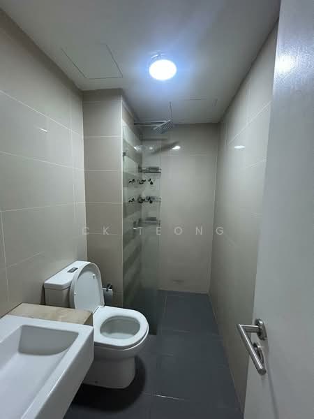 Kondominium untuk Disewa di Danau Kota Suite Apartments - CK Teong - Bathroom - PropertyGuru.com.my