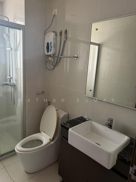 Condominium for Rent at Bay Point @ Country Garden Danga Bay - Mathan Kumar - Bathroom - PropertyGuru.com.my
