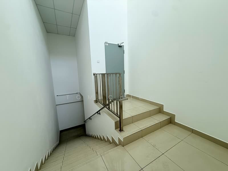 Cluster Factory for Sale in Ulu Tiram (Johor) - Tom Chiew - Corridor - PropertyGuru.com.my