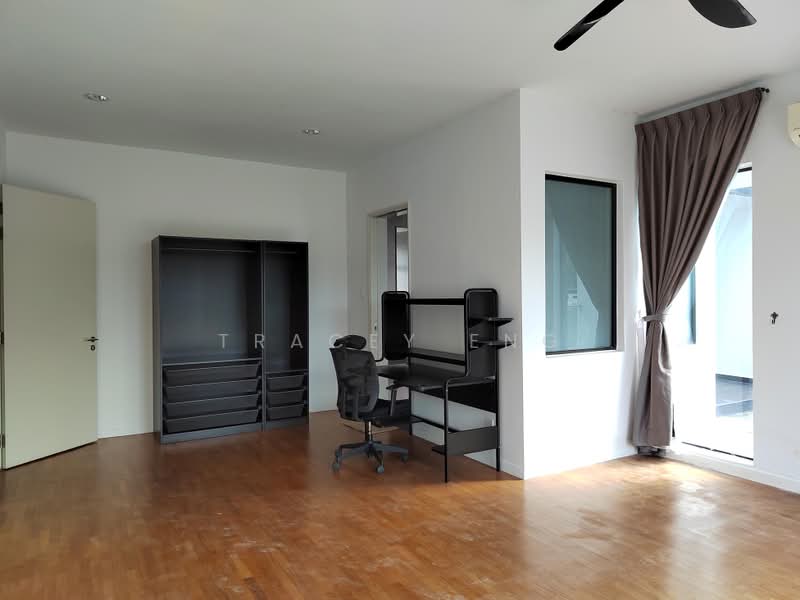 Condominium for Sale at Residensi Ledang - Tracey Eng - Master Room / Study Corner - PropertyGuru.com.my