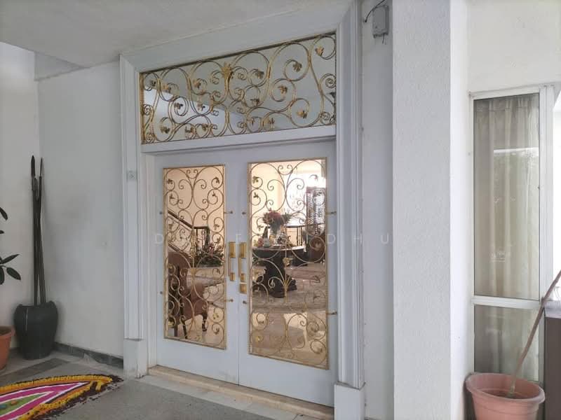 Bungalow House untuk Dijual di Bukit Bandaraya (Bangsar) - Dave Sidhu - Entrance - PropertyGuru.com.my