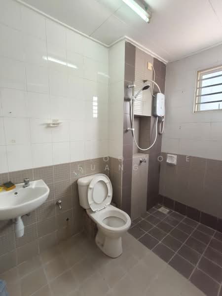 2-storey Terraced House for Rent in Setia Alam (Selangor) - Veni Foo Yoke Fuang - Bathroom - PropertyGuru.com.my