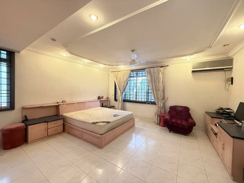 Semi-Detached House for Sale in Taman Pelangi (Johor Bahru) - Gabriel Ong - Bedroom - PropertyGuru.com.my