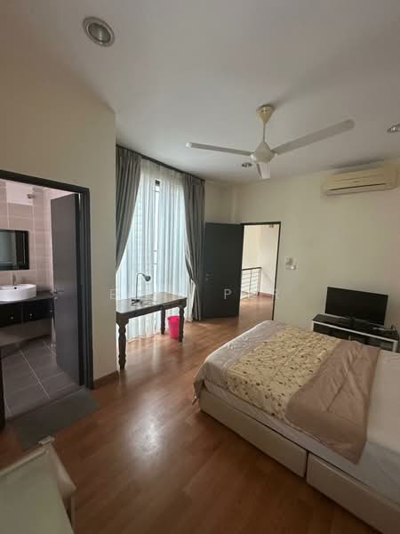 Rumah Teres untuk Dijual di Prima Selayang (Selayang) - Eric Per - Bedroom - PropertyGuru.com.my