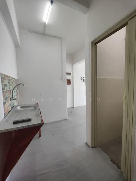 Pangsapuri untuk Dijual di Shineville Garden - Danny Lim - Interior - PropertyGuru.com.my