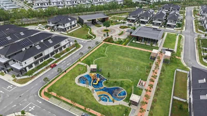 Rumah Berkembar untuk Dijual di Telok Panglima Garang (Selangor) - Rashidah Juremi - Exterior - PropertyGuru.com.my