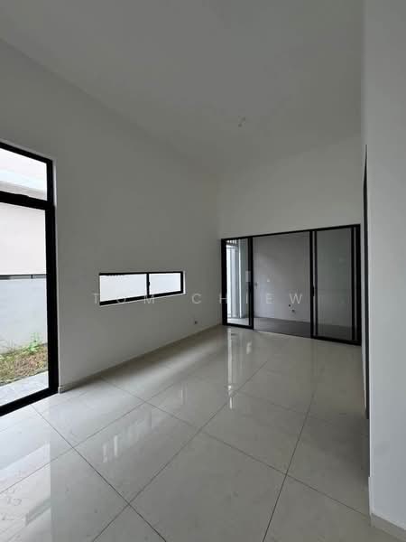 Cluster House for Sale in Bandar Jaya Putra (Johor Bahru) - Tom Chiew - Living Room - PropertyGuru.com.my
