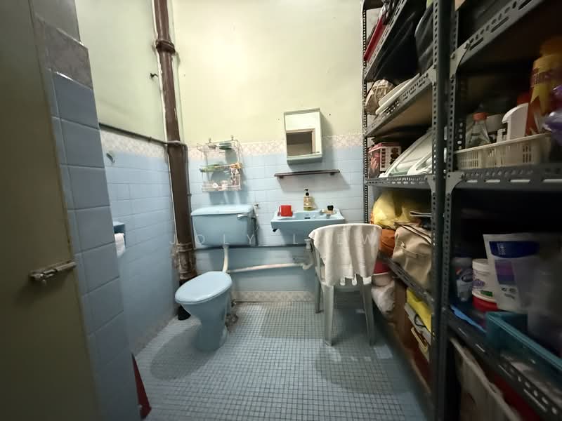 Rumah Teres 2-Tingkat untuk Dijual di Taman Connaught (Cheras) - Joly Liew - Bathroom - PropertyGuru.com.my