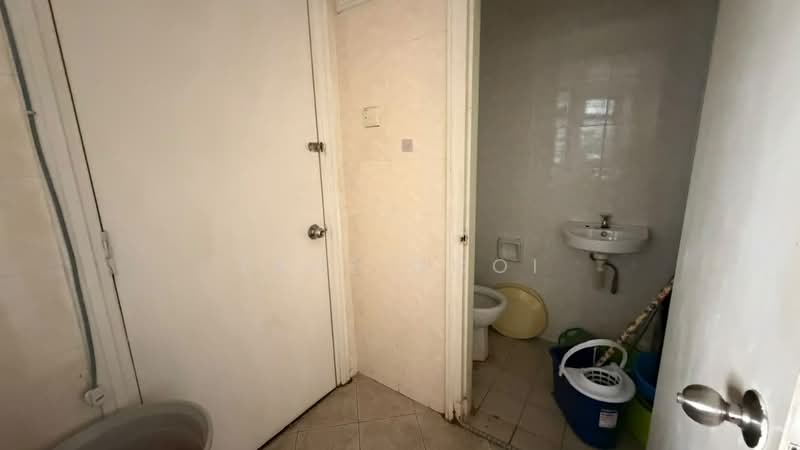 Kondominium untuk Disewa di The Straits View Condominium - Jane Ngoi - Bathroom - PropertyGuru.com.my