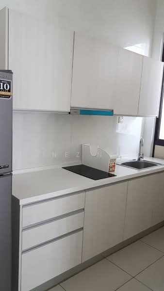 Kediaman Servis untuk Dijual di D'Summit Residences - Inez Ng - Kitchen - PropertyGuru.com.my
