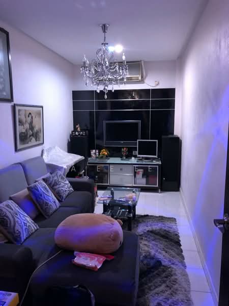 Semi-Detached House for Sale in Taman Green Lane (Jelutong) - A Ee Ee - Living Room - PropertyGuru.com.my