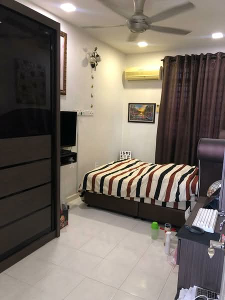 Semi-Detached House for Sale in Taman Green Lane (Jelutong) - A Ee Ee - Bedroom - PropertyGuru.com.my