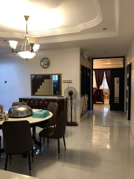 Semi-Detached House for Sale in Taman Green Lane (Jelutong) - A Ee Ee - Dining Room - PropertyGuru.com.my