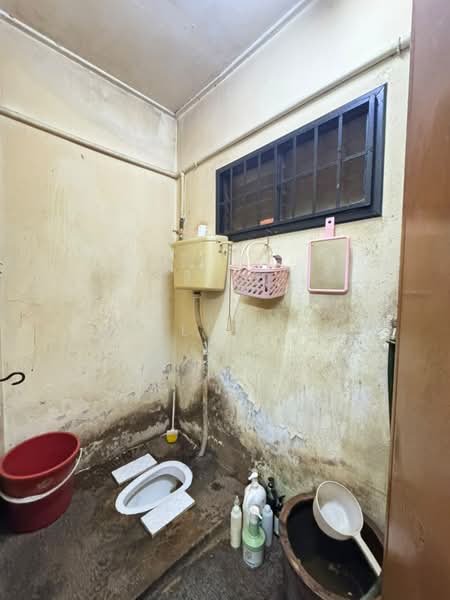 2-storey Terraced House for Sale in Taman Desa Cemerlang (Ulu Tiram) - Nellie Lim - Bathroom - PropertyGuru.com.my