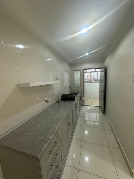 Pangsapuri untuk Disewa di Vista Mutiara - Eric Per - Kitchen - PropertyGuru.com.my