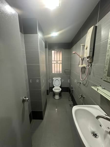 Pangsapuri untuk Disewa di Vista Mutiara - Eric Per - Bathroom - PropertyGuru.com.my