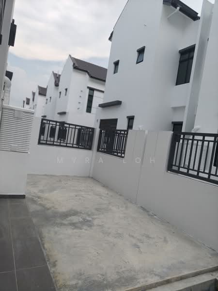 Rumah Kluster untuk Dijual di Setia Eco Gardens (Gelang Patah) - Myra loh - Exterior - PropertyGuru.com.my