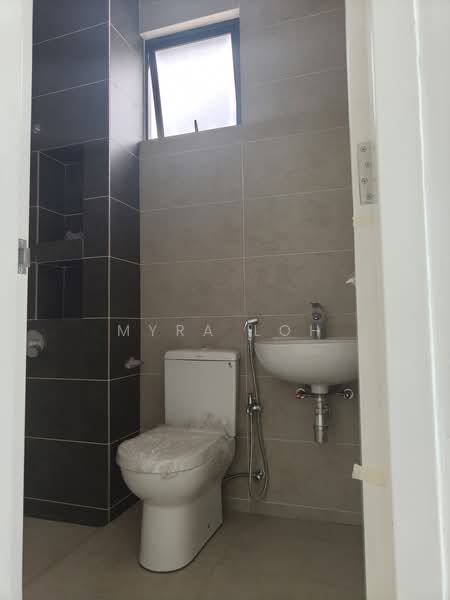 Rumah Kluster untuk Dijual di Setia Eco Gardens (Gelang Patah) - Myra loh - Bathroom - PropertyGuru.com.my
