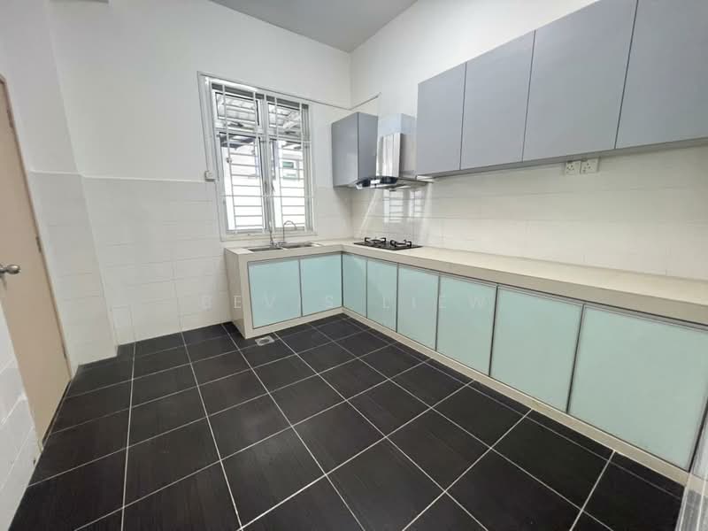 Semi-Detached House for Sale in Taman Nusa Bestari (Iskandar Puteri (Nusajaya)) - Bevis Liew - Kitchen - PropertyGuru.com.my