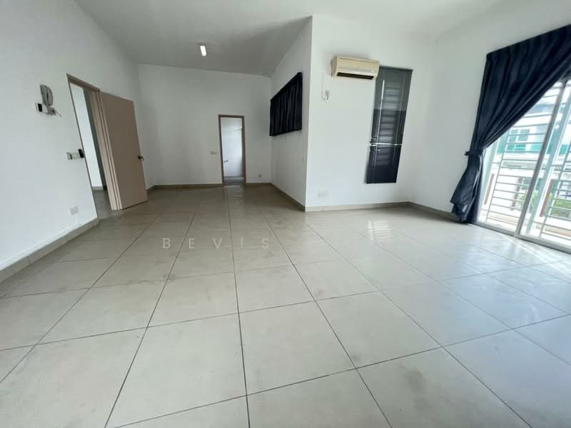 Semi-Detached House for Sale in Taman Nusa Bestari (Iskandar Puteri (Nusajaya)) - Bevis Liew - Living Room - PropertyGuru.com.my