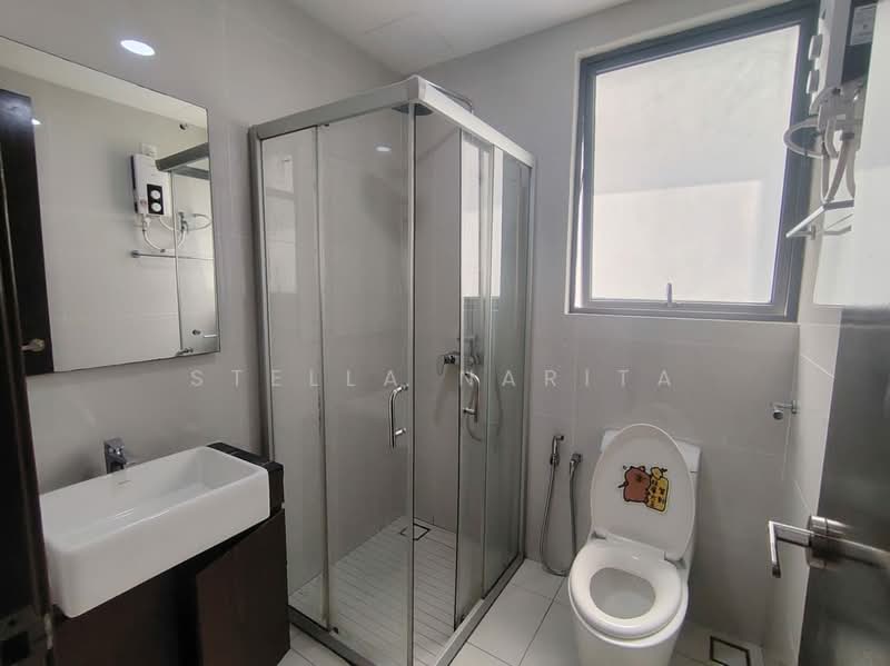 Condominium for Rent at Bay Point @ Country Garden Danga Bay - Stella Narita - Bathroom - PropertyGuru.com.my