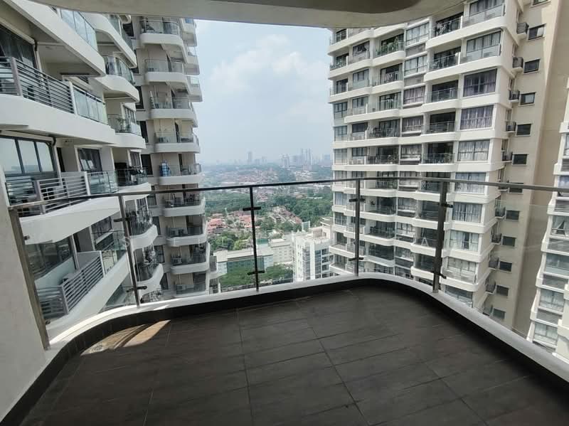 Condominium for Rent at Bay Point @ Country Garden Danga Bay - Stella Narita - Balcony - PropertyGuru.com.my