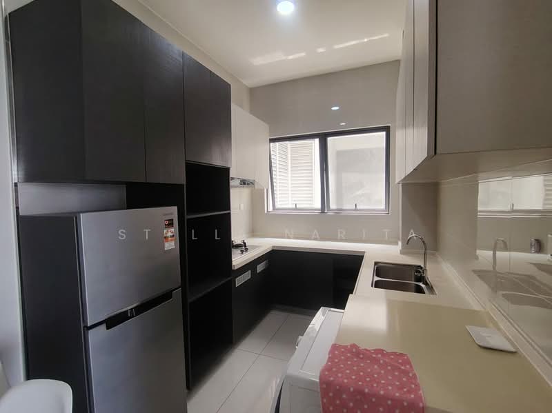 Condominium for Rent at Bay Point @ Country Garden Danga Bay - Stella Narita - Kitchen - PropertyGuru.com.my
