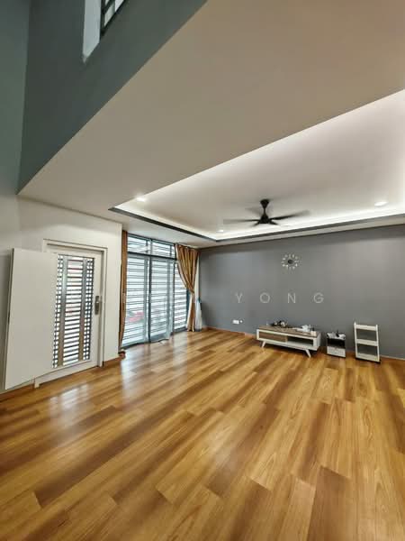Rumah Teres 2-Tingkat untuk Dijual di Taman Megah Ria (Masai) - Daniel Yong - Living Room - PropertyGuru.com.my