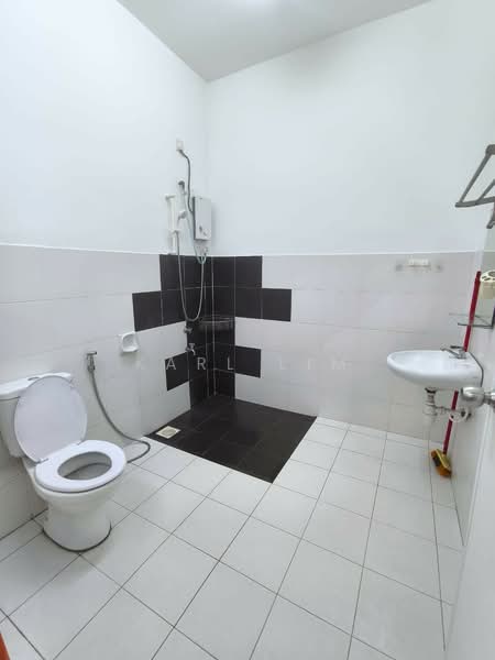 2-storey Terraced House for Sale in Setia Tropika (Johor Bahru) - Karl Lim - Bathroom - PropertyGuru.com.my
