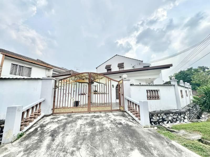 Rumah Teres 2-Tingkat untuk Dijual di SS19 (Subang Jaya) - Nor Azhar Azlan - Exterior - PropertyGuru.com.my