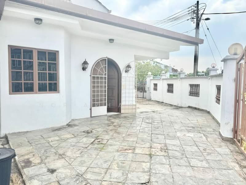 Rumah Teres 2-Tingkat untuk Dijual di SS19 (Subang Jaya) - Nor Azhar Azlan - Exterior - PropertyGuru.com.my
