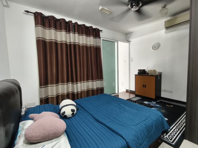 Kediaman Servis untuk Dijual di The Scott Garden SOHO - Han Ker - Bedroom - PropertyGuru.com.my